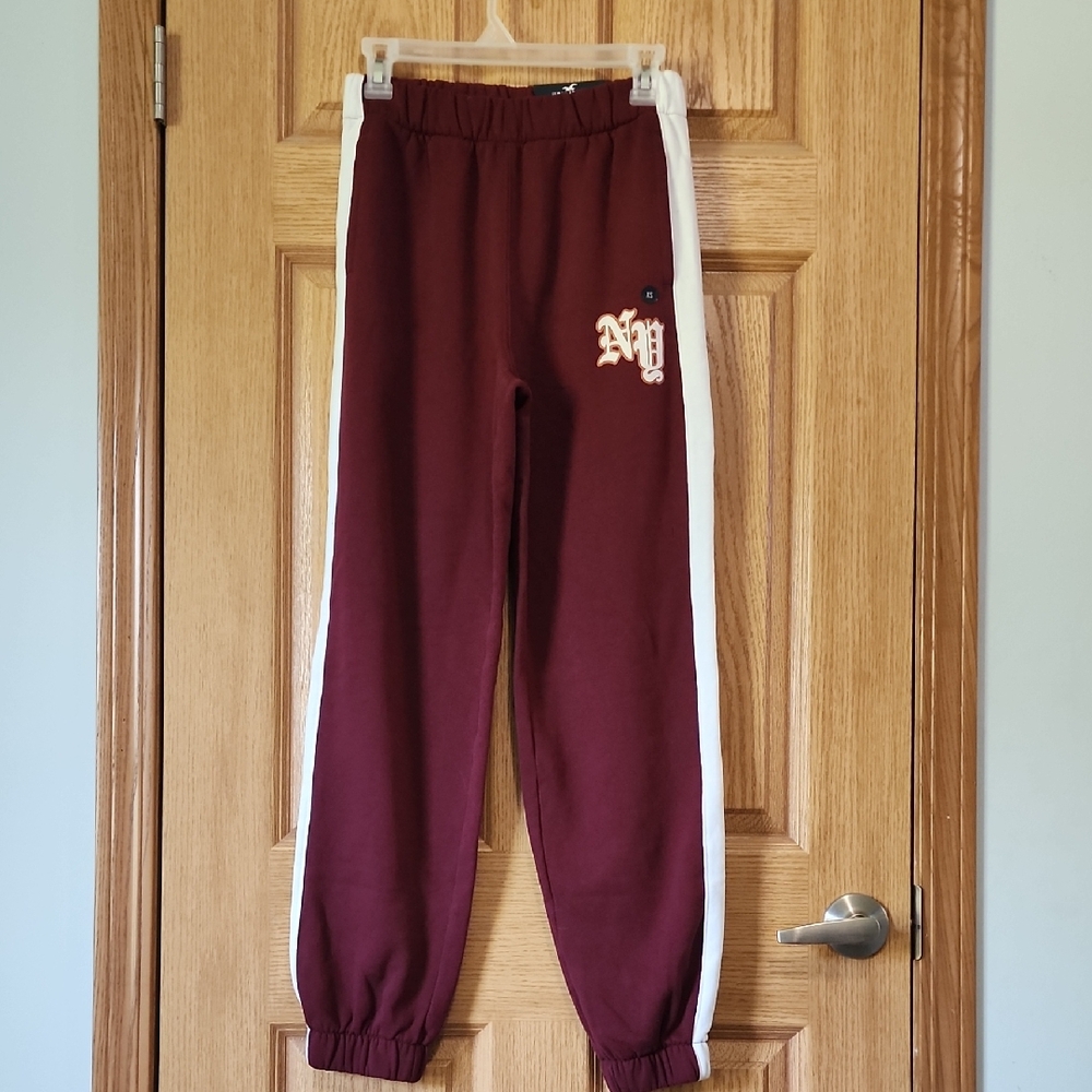 Hollister Maroon and White Ultra High-Rise Dad Jogger Sweatpants XS